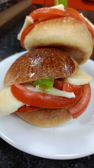 Tulum Peynirli Domatesli Kanepe (Adet) görseli