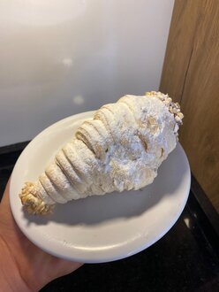 Kremalı Pudra Şekerli Torpil görseli