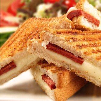 Sucuklu Kaşarlı Tost görseli