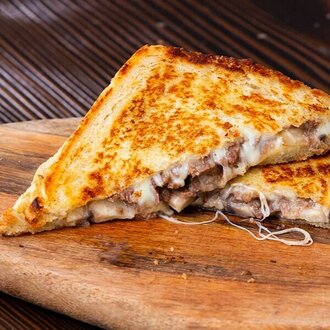 Kavurmalı Kaşarlı Tost görseli
