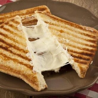 Kaşarlı Bazlama Tost görseli