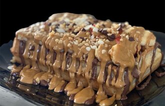 Caramelize Muzlu , Çilekli Waffle görseli