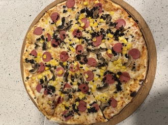 Şarküteri Pizza (Orta Boy) görseli