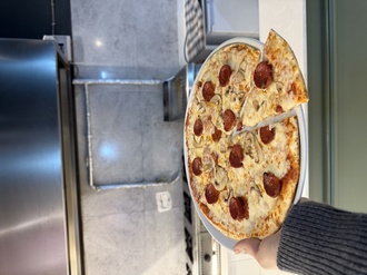 Sucuklu Pizza (Orta Boy) görseli