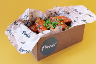 Red Hot Wings görseli