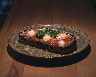 Bruschetta Margherita görseli