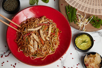 Tavuklu Noodle görseli