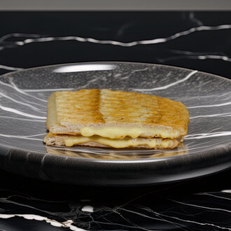 Yarım Ekmek Arası Kaşarlı Tost görseli
