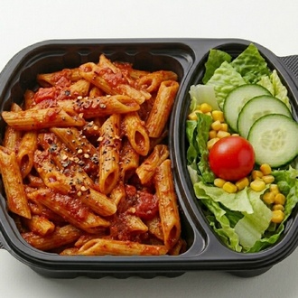 Penne Napoliten görseli