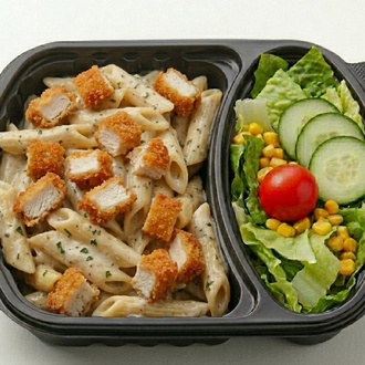 Şinitzelli Kremalı Penne Makarna görseli