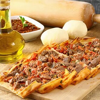 Kuşbaşılı Pide görseli