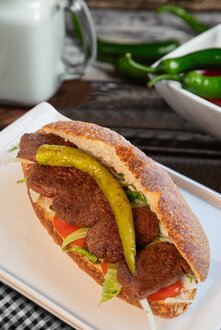 Ekmek Arası Köfte görseli