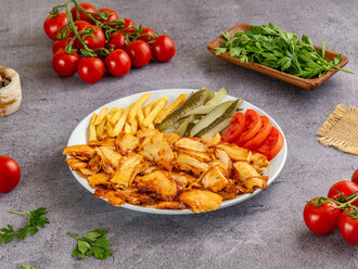 Pilav Üstü Tavuk Döner (100 Gr.) görseli