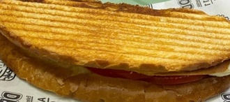 Kaşarlı Ayvalık Tostu görseli