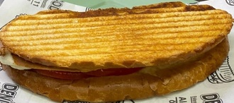 Sucuklu Kaşarlı Ayvalık Tostu görseli