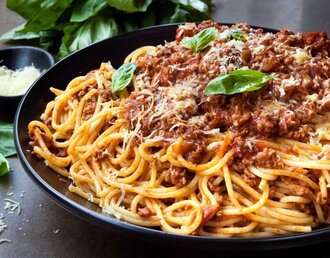Bolonez Soslu Makarna görseli