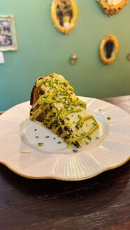 Antep Fıstıklı Bask Cheesecake görseli