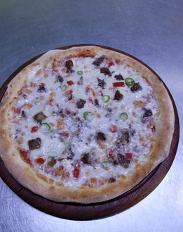 Kavurmalı Pizza görseli