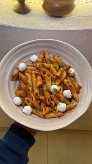 Domates Soslu  Makarna görseli