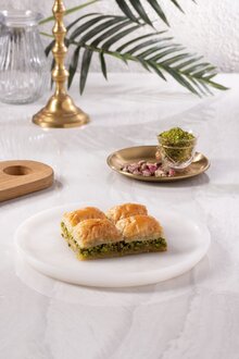 Fıstıklı Baklava (4 Adet) görseli