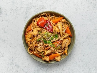 Tavuklu Noodle görseli