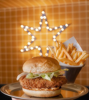 Efsane Coni Çıtır Vegan Burger & Patates Kızartması görseli