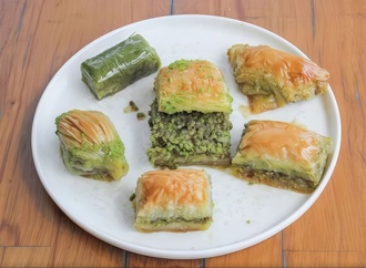 Fıstıklı Special Baklava (300 Gr.) görseli