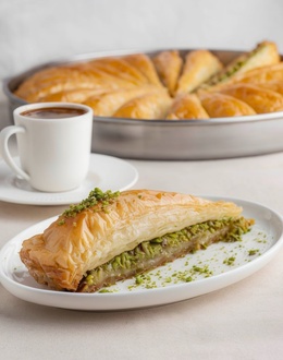 Havuç Dilim Baklava (2,5 Kg.) görseli