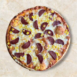 Sucuklum Pizza görseli