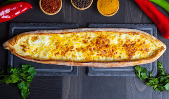 Kaşarlı Yumurtalı Pide görseli