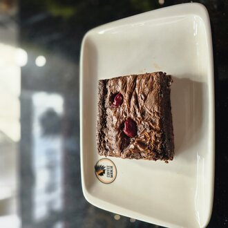 Beyaz Çikolatalı Brownie görseli