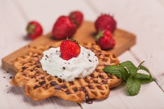 Karamelli Waffle görseli