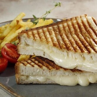Kaşar Peynirli Tost görseli