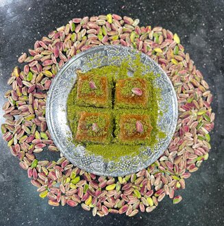 4 Dilim Fıstıklı Baklava görseli