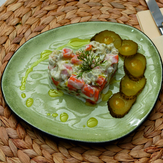 Rus Salatası görseli