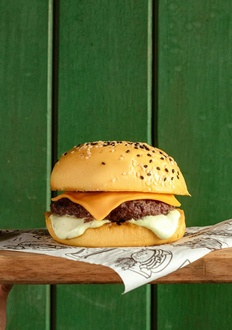 Classic Epic Burger görseli