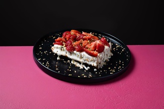 Beyaz Çilek Waffle 2 Kişilik görseli