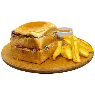 Kavurmalı Karışık Tost görseli