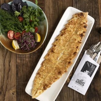 Çökelek Peynirli Pide görseli