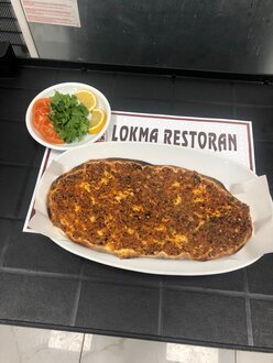 Lahmacun görseli