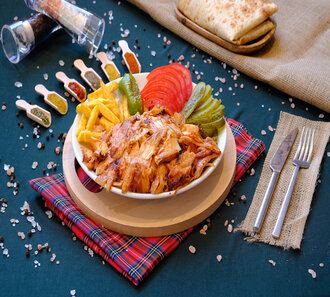 Pilav Üstü Döner görseli