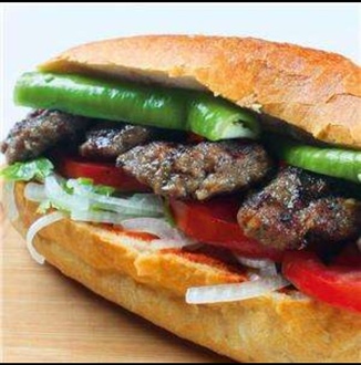 Yarım Ekmek Arası Tavuk Döner görseli