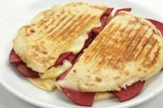Baba Bazlama Tost + Ayran (17 Cl ) görseli