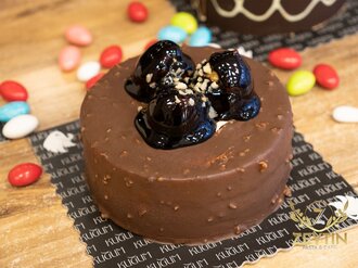 Çikolatalı Fıstıklı Pasta (2-4 Kişilik) görseli