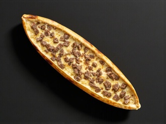 Kavurma Kaşarlı Pide görseli