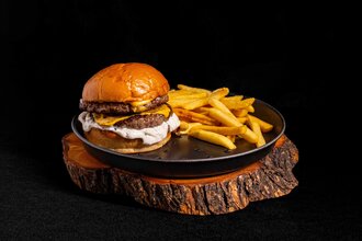 Double Truffle Burger görseli