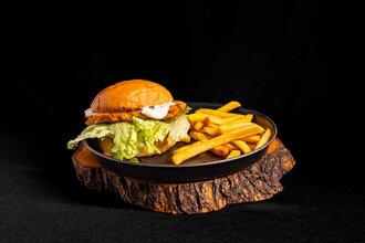 Spicy Chicken Burger görseli