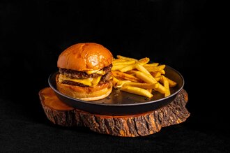 Double Cheeseburger görseli