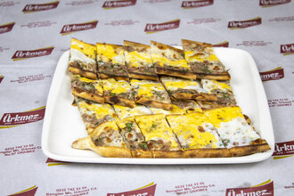 Kıymalı & Yumurtalı Pide görseli