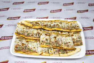 Kıymalı & Kaşarlı Pide görseli